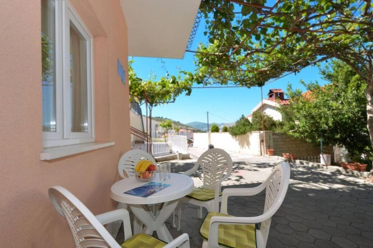 Apartments Sima Trogir Buitenkant foto